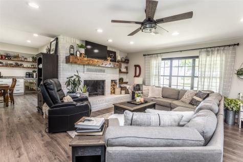 899 S Pecan Street Muenster TX 76252