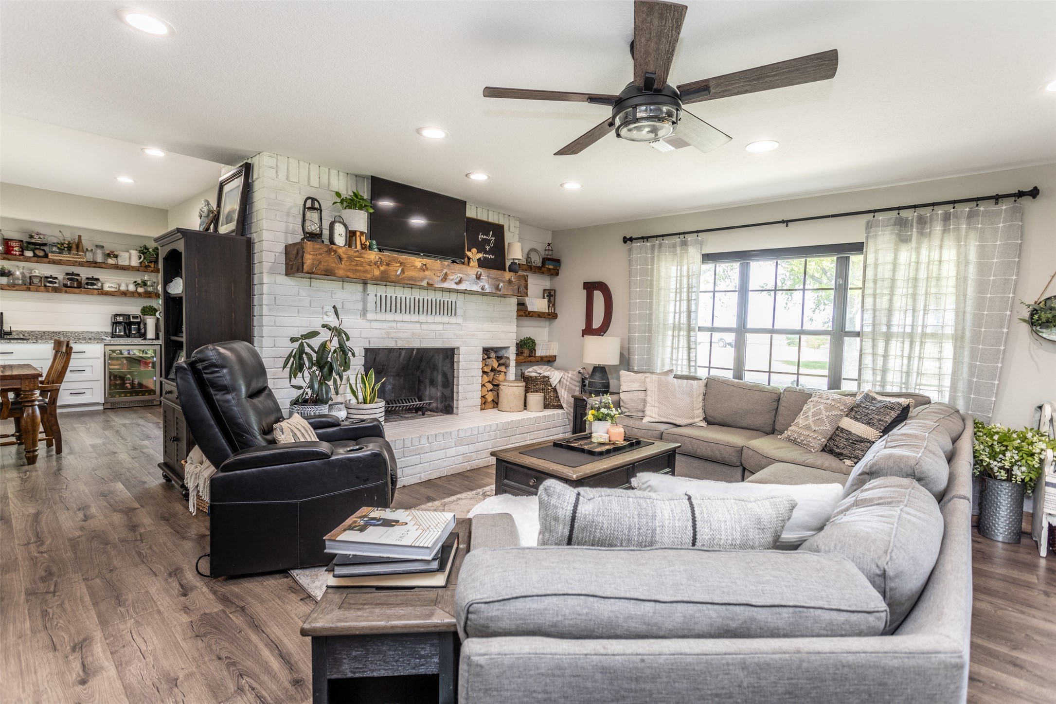 899 S Pecan Street Muenster TX 76252