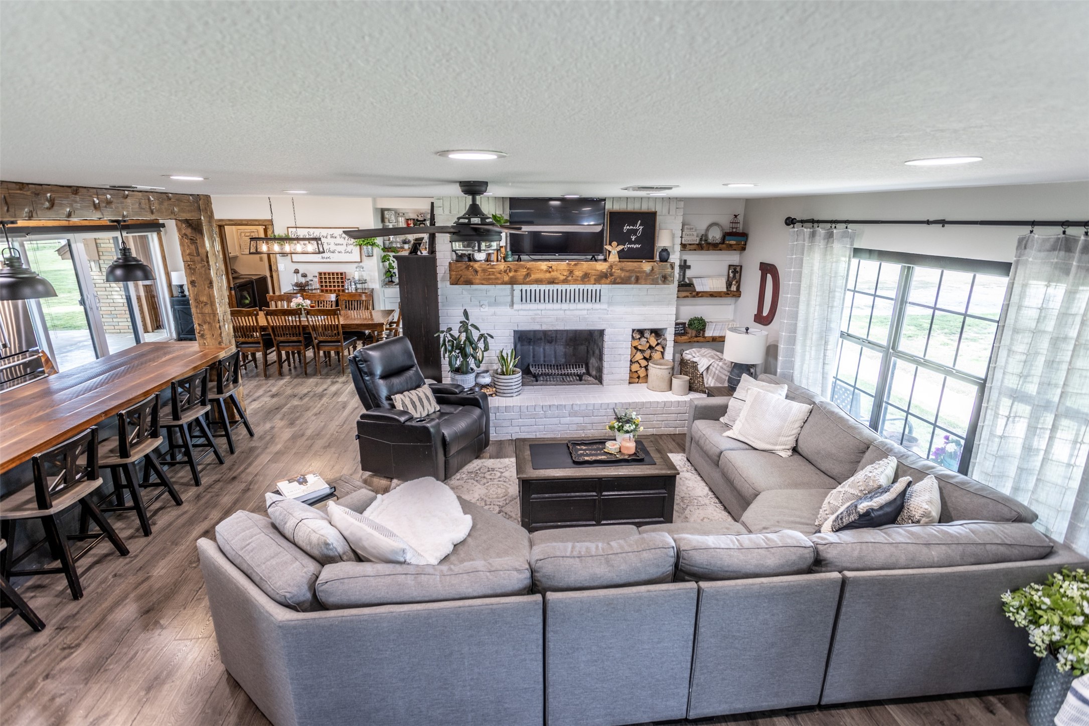 899 S Pecan Street Muenster TX 76252