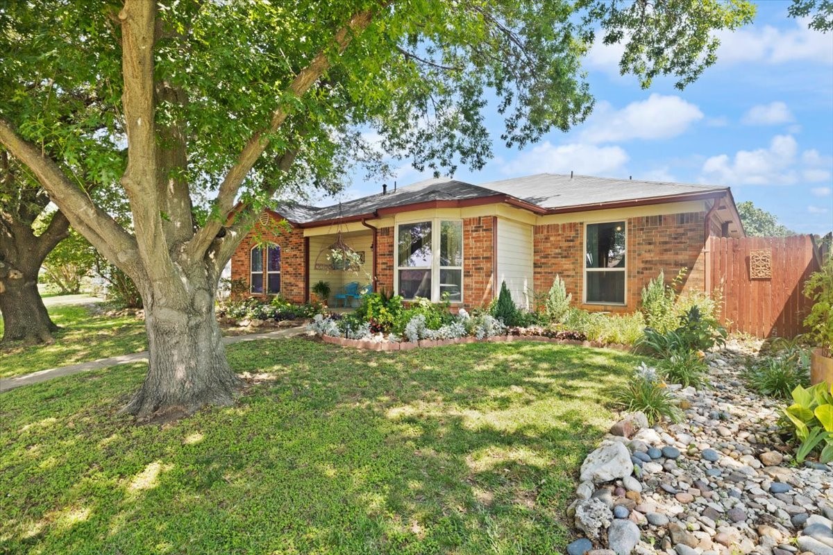 1423 Springcrest Drive Mesquite TX 75149