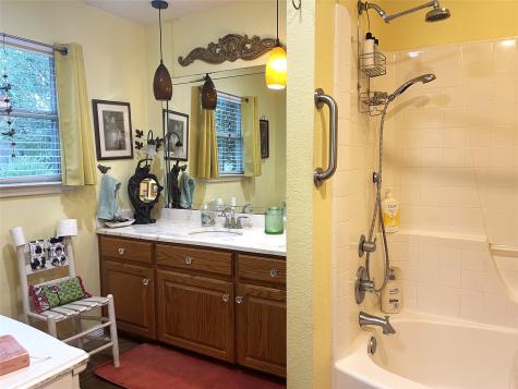 151 Lcr Cedar C3 Mexia TX 76667
