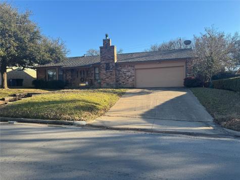 1711 Signet Drive Euless TX 76040