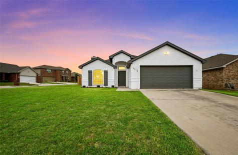 9932 Henna Lane Fort Worth TX 76108