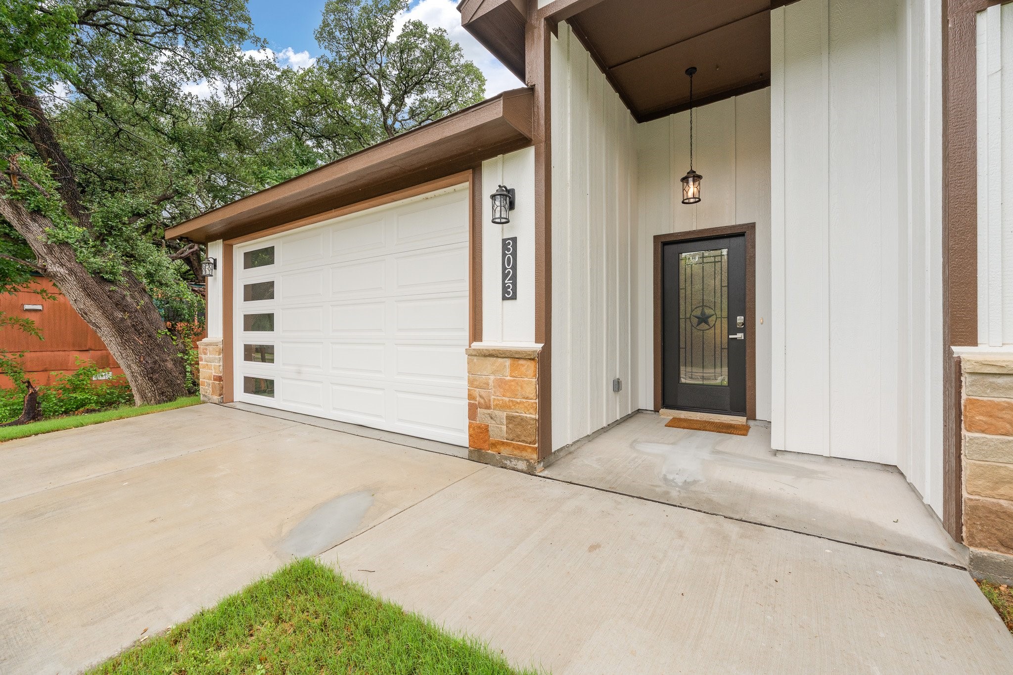3023 Steepleridge Circle Granbury TX 76048