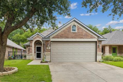 816 Claycourt Circle Fort Worth TX 76120