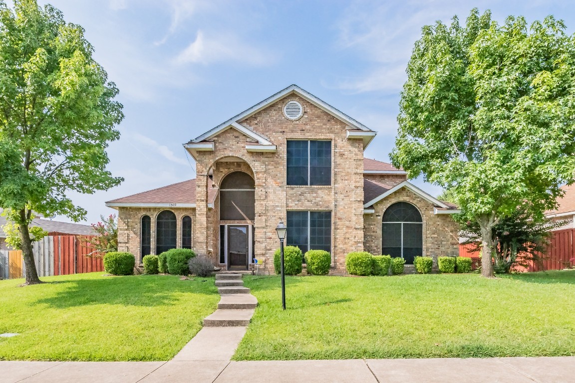 1509 Mockingbird Lane Desoto TX 75115