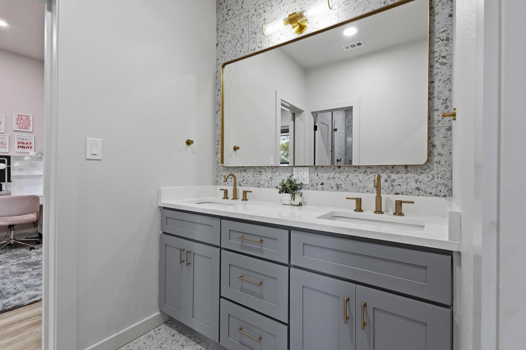 411 Kerfoot Drive Gunter TX 75058