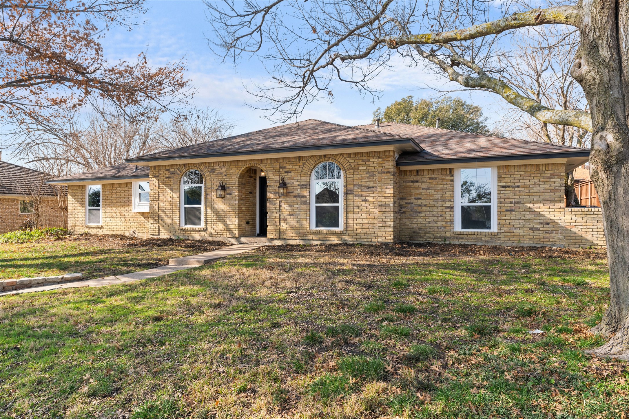 3325 Bluffview Drive Garland TX 75043