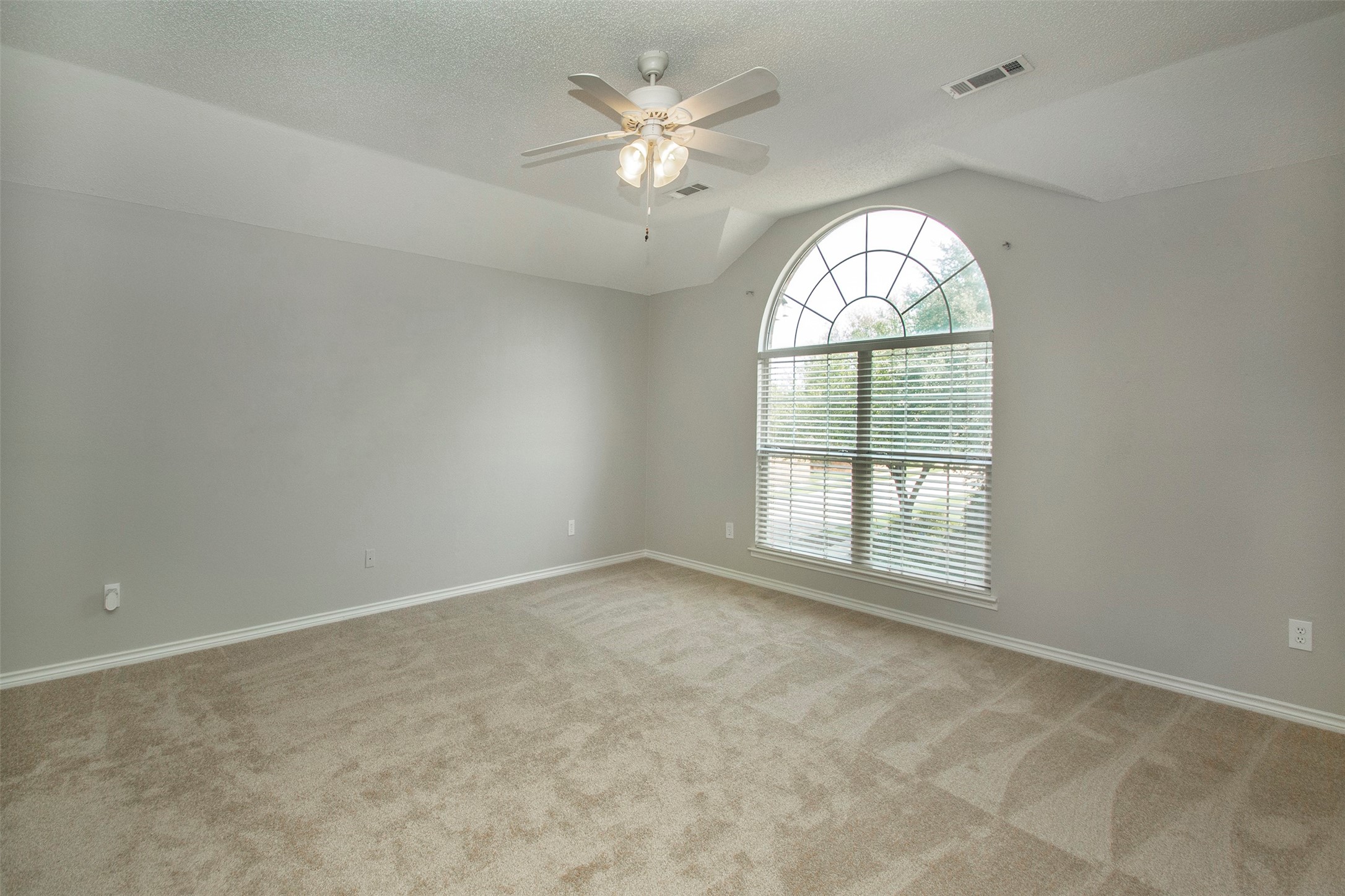 4900 Basil Drive Mckinney TX 75070