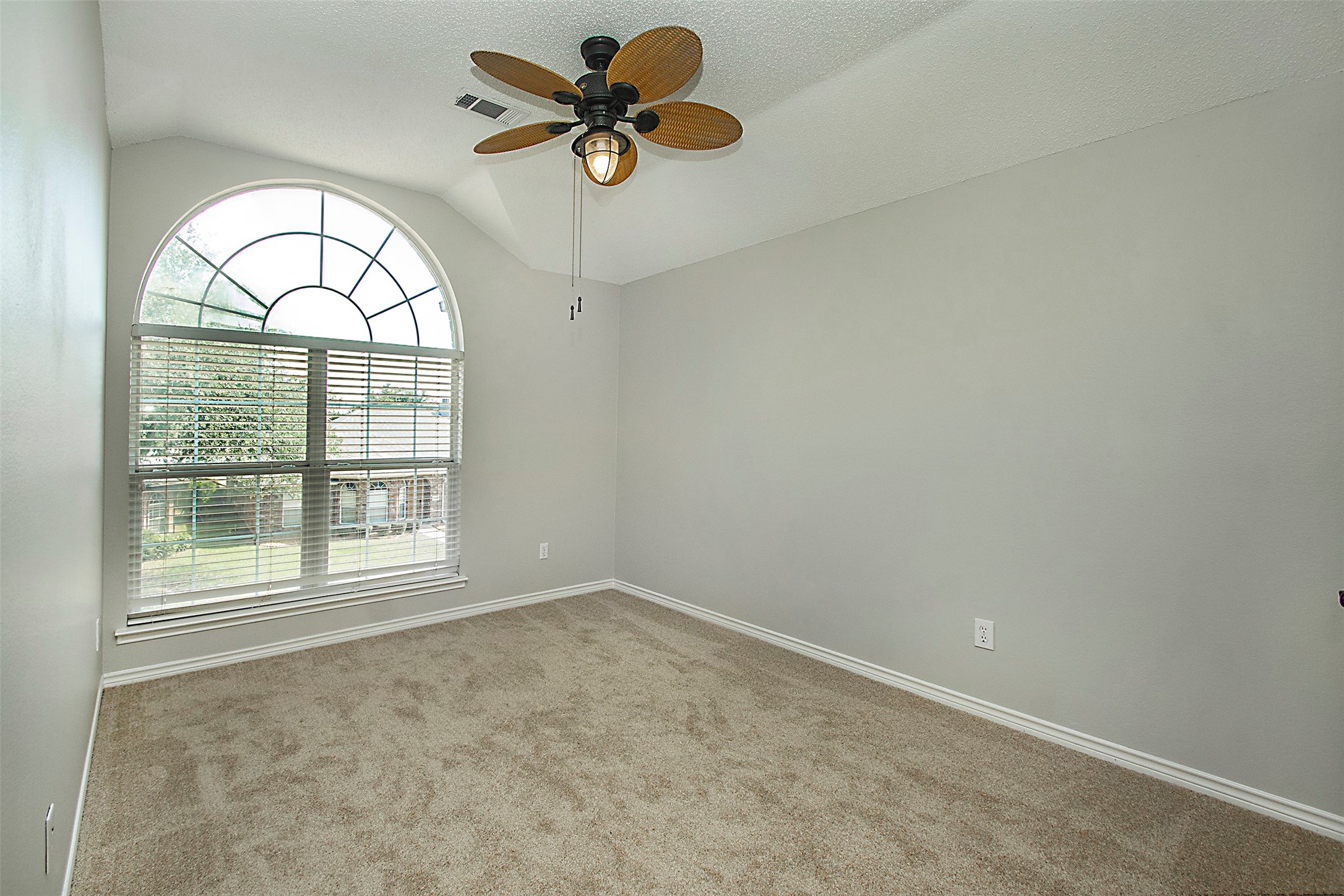 4900 Basil Drive Mckinney TX 75070