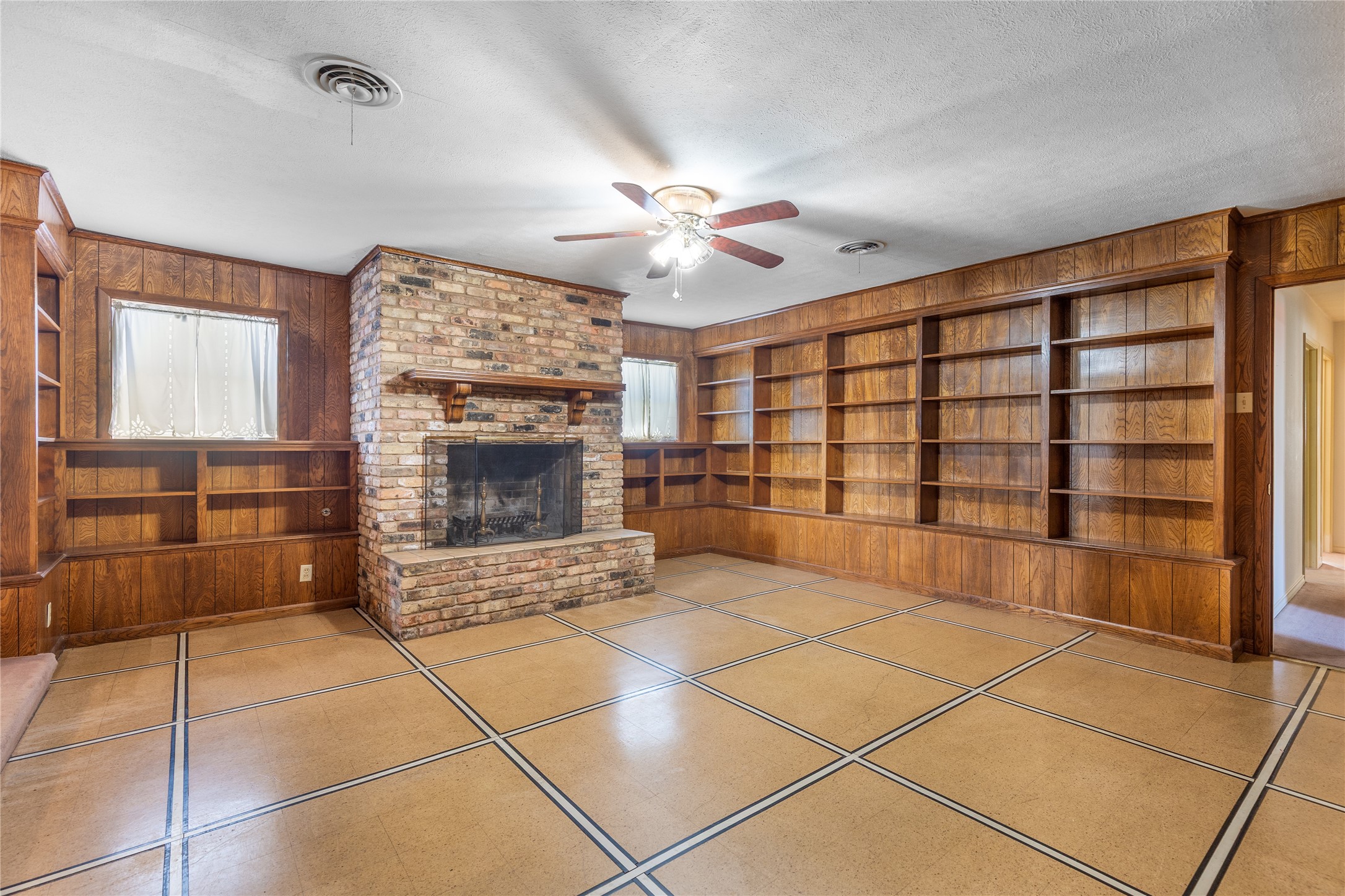 220 N Holly Sherman TX 75092