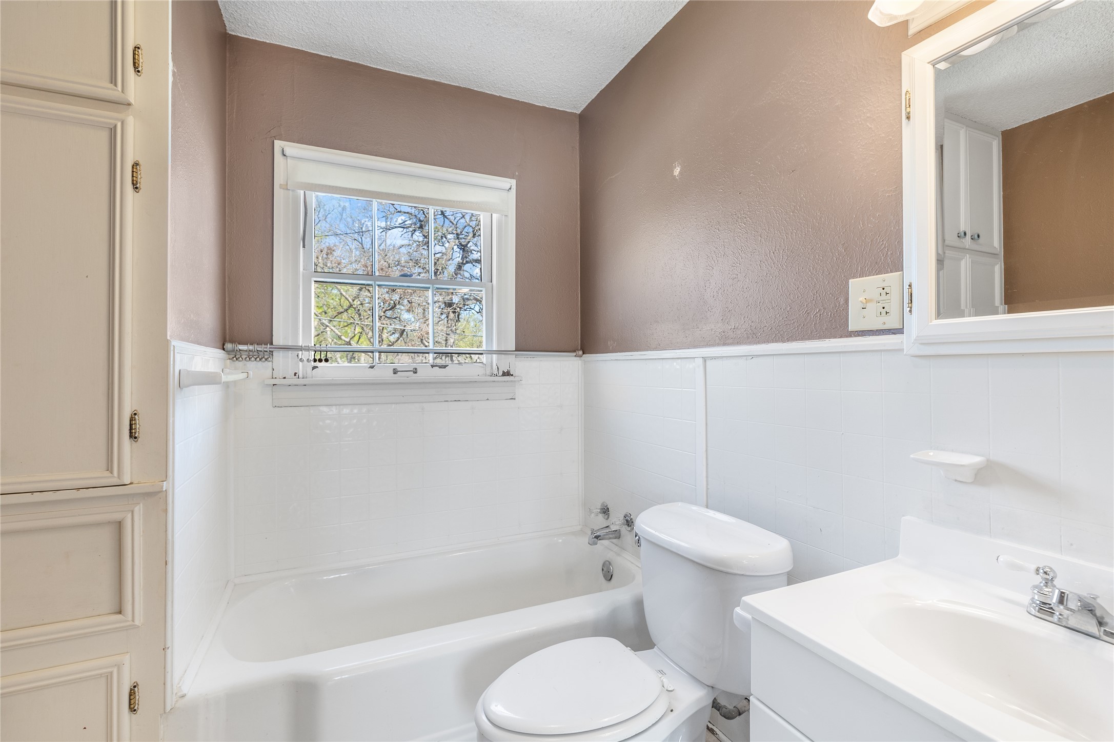 220 N Holly Sherman TX 75092