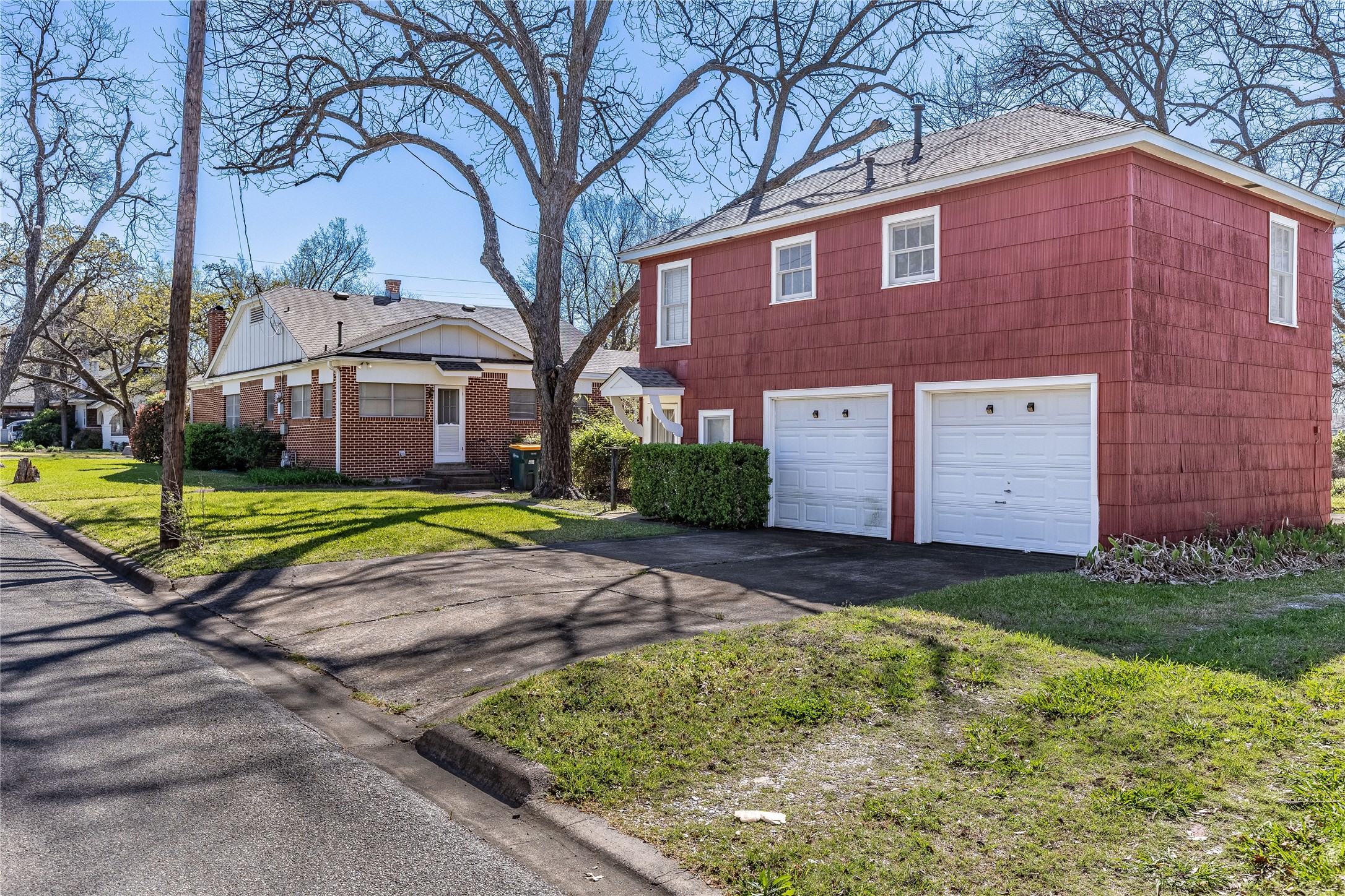 220 N Holly Sherman TX 75092