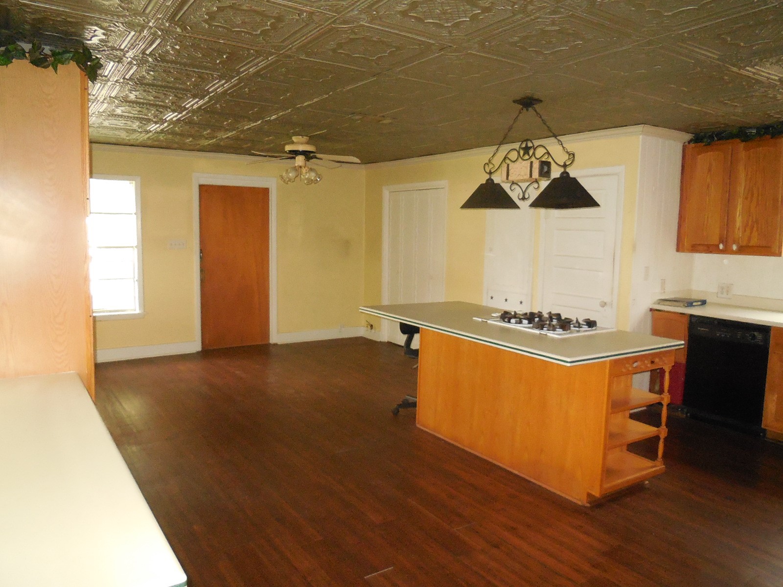 609 W Main Street Ranger TX 76470