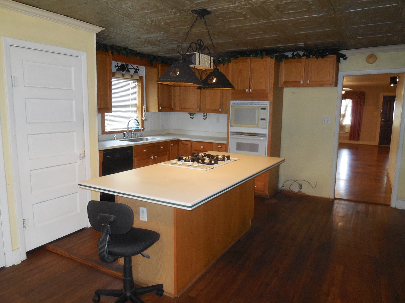 609 W Main Street Ranger TX 76470