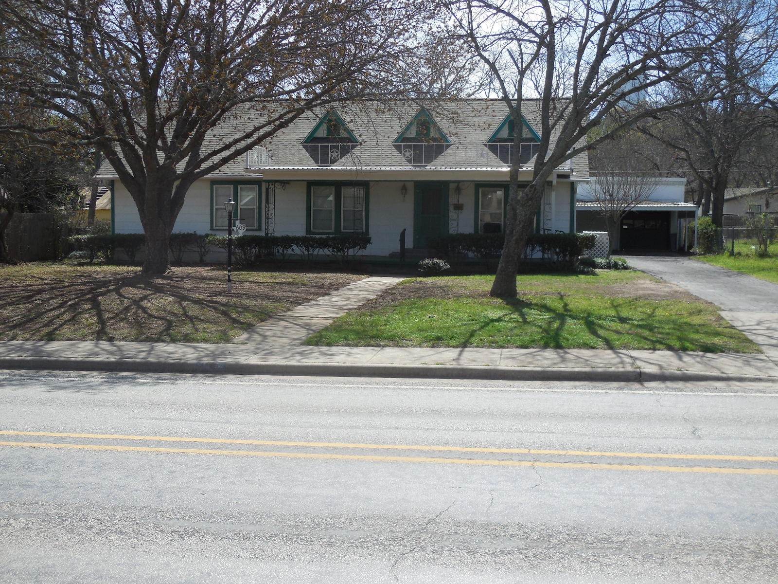609 W Main Street Ranger TX 76470