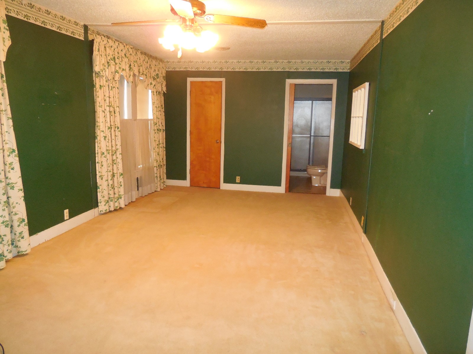 609 W Main Street Ranger TX 76470
