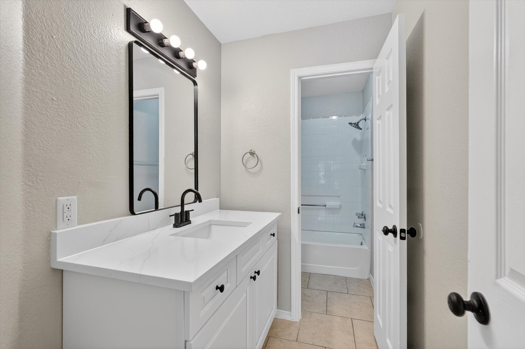 1250 Nancy Lane Lancaster TX 75134