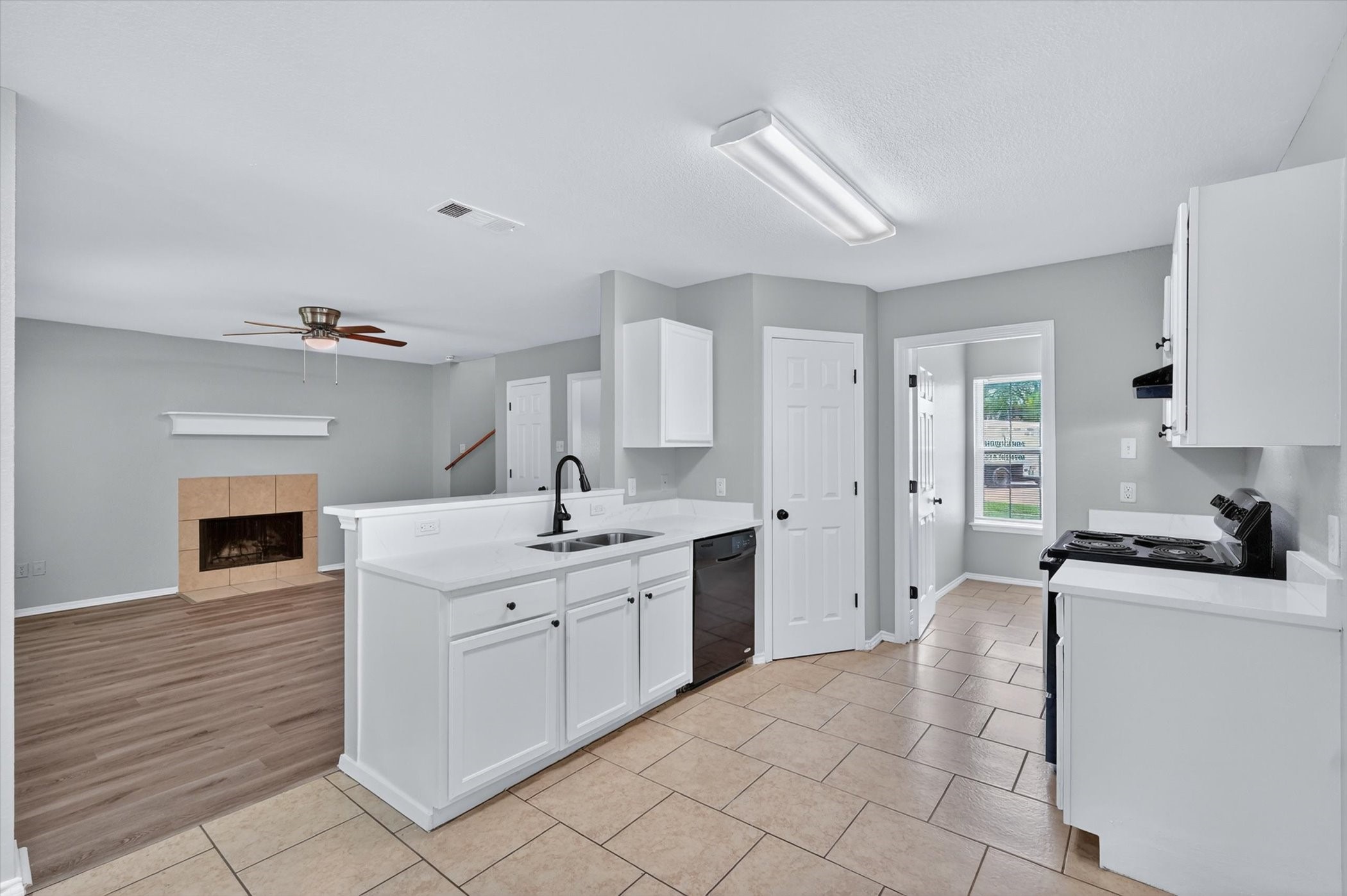 1250 Nancy Lane Lancaster TX 75134
