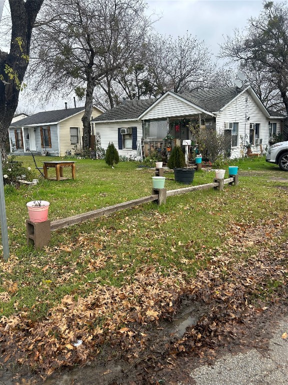 302 NW 14th Street Grand Prairie TX 75050
