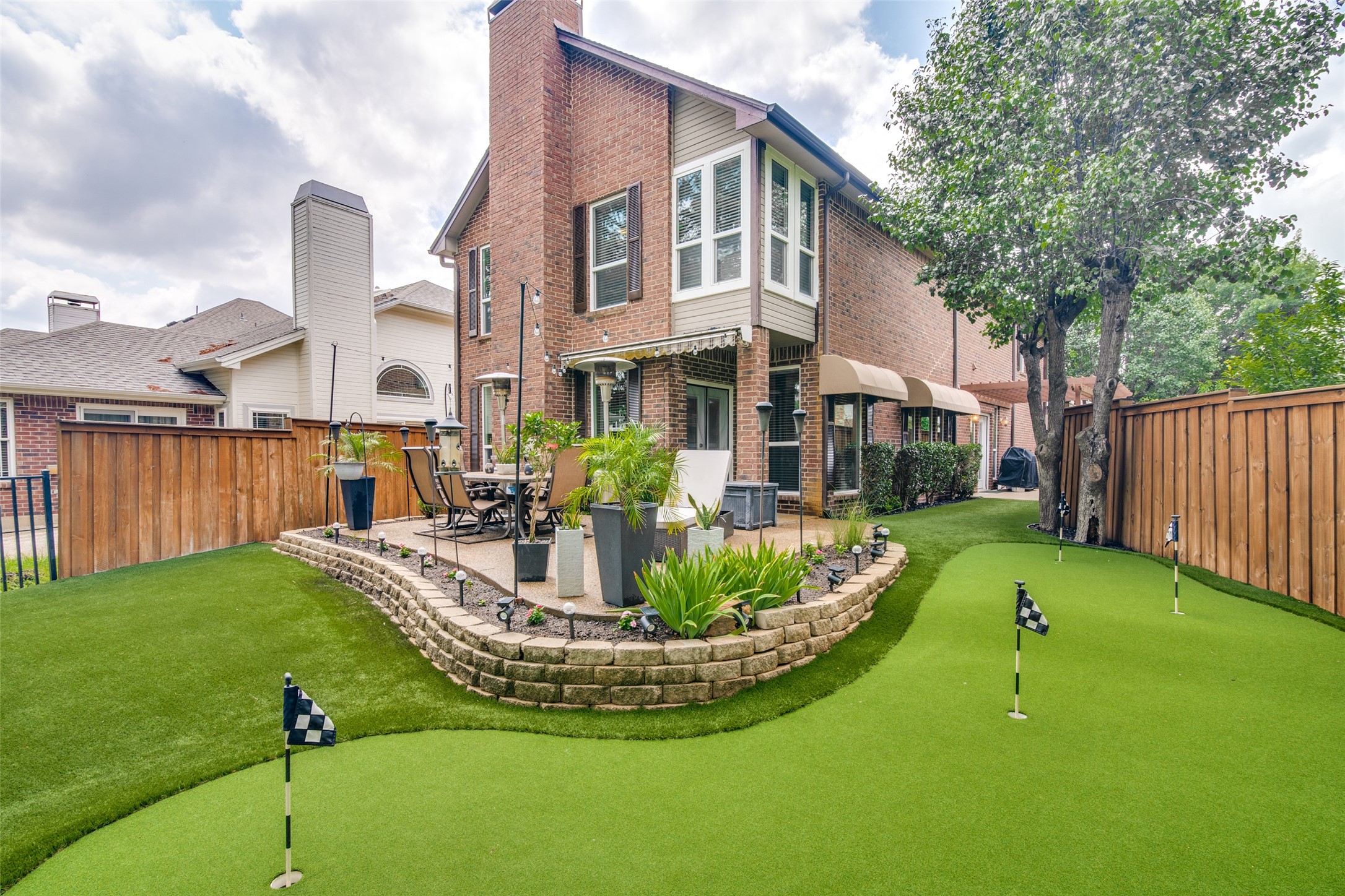 9428 Blue Jay Way Irving TX 75063