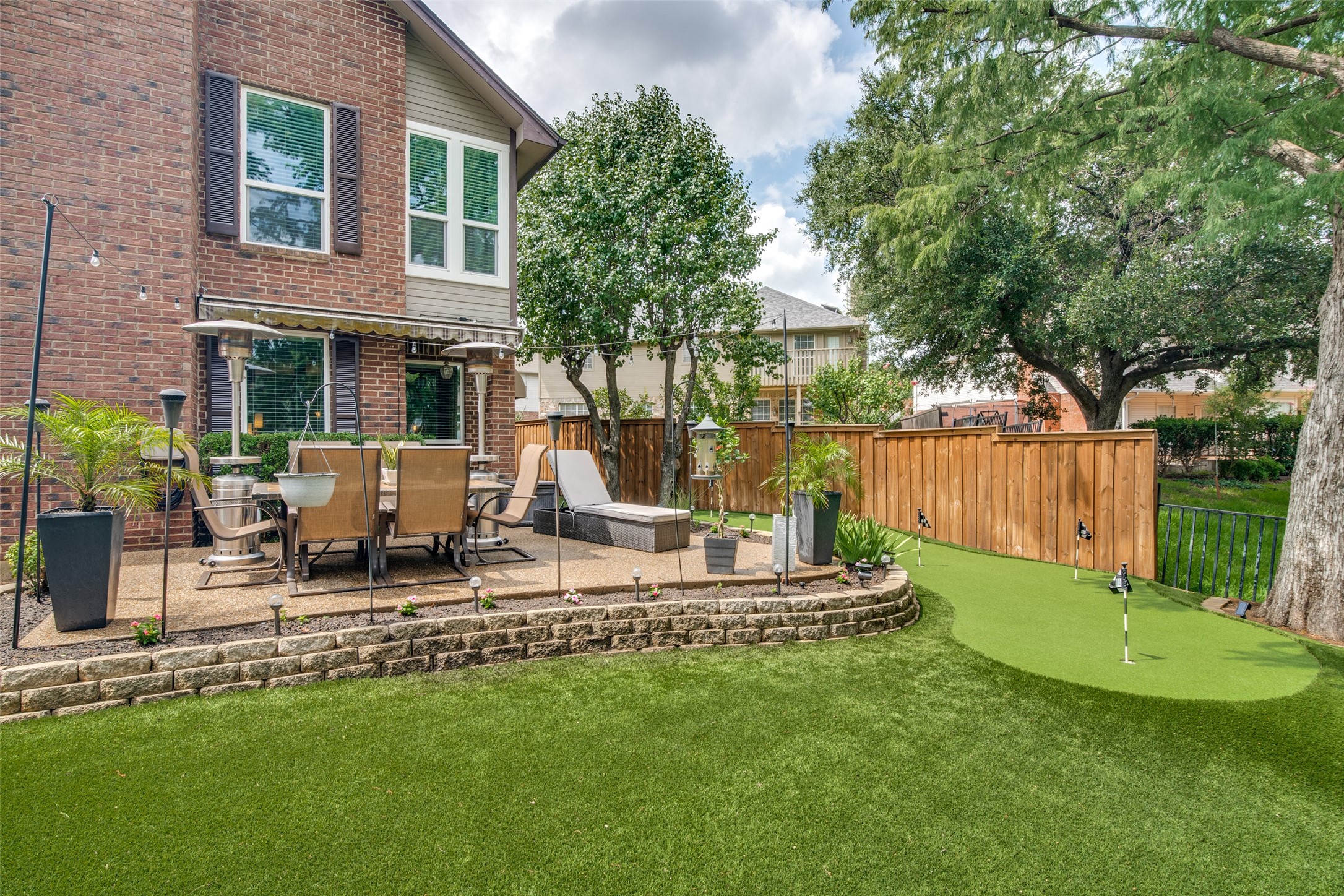 9428 Blue Jay Way Irving TX 75063