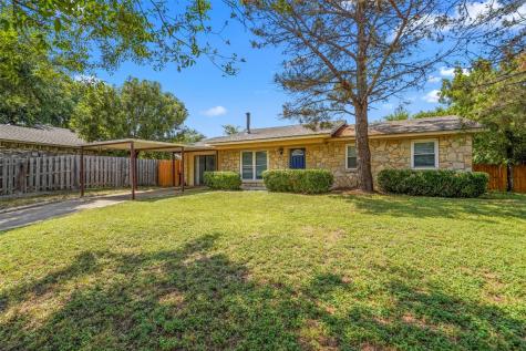 1400 W Torrey Street Granbury TX 76048