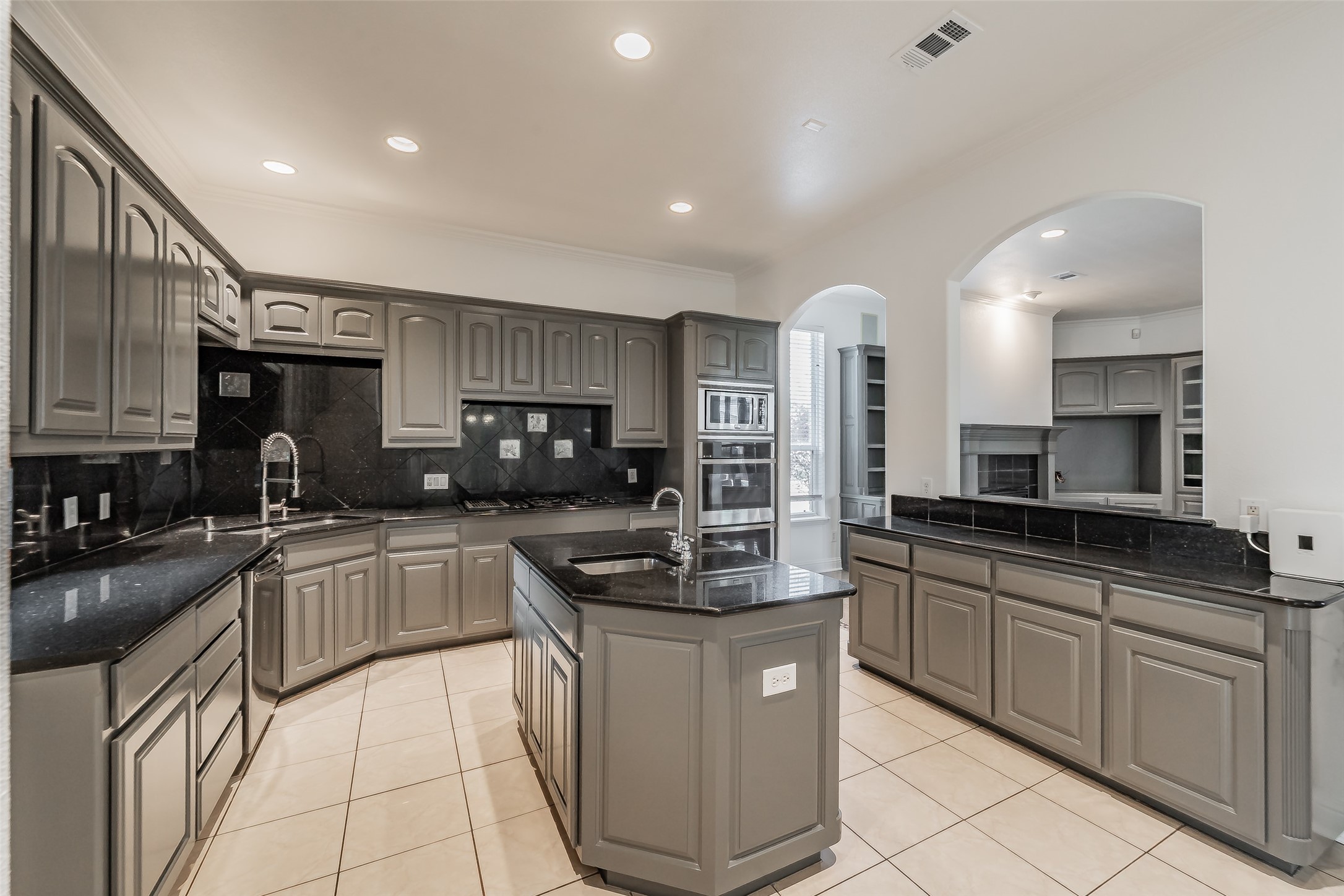 8925 Hunters Glen Trail Fort Worth TX 76120