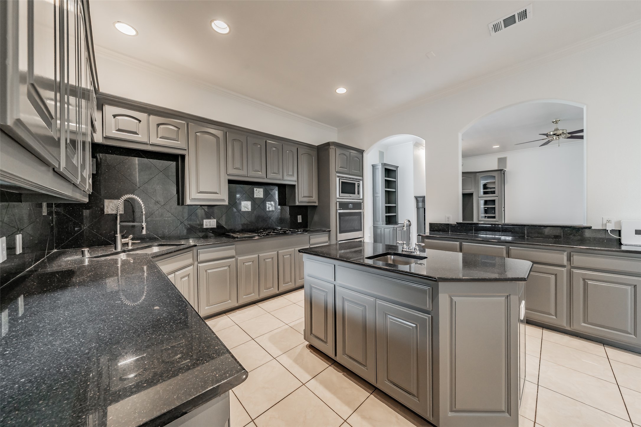 8925 Hunters Glen Trail Fort Worth TX 76120