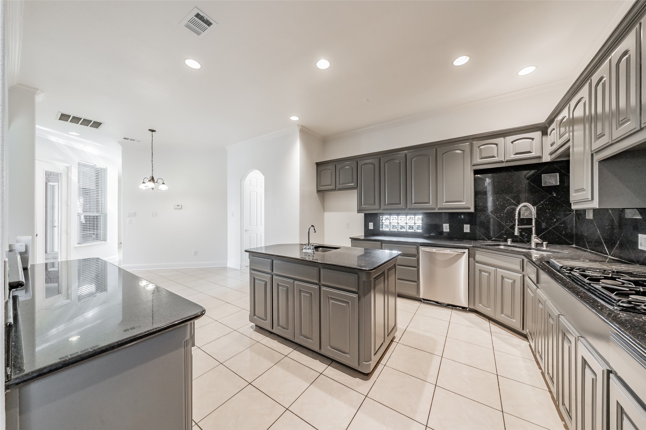 8925 Hunters Glen Trail Fort Worth TX 76120