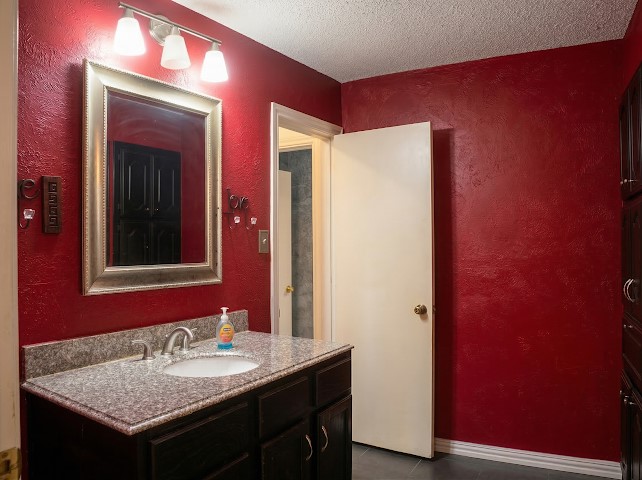 2405 Country Valley Road Garland TX 75041