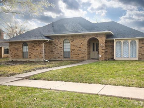 2405 Country Valley Road Garland TX 75041