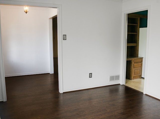 2405 Country Valley Road Garland TX 75041