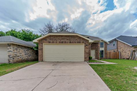 2218 Wamsetta Drive Arlington TX 76018
