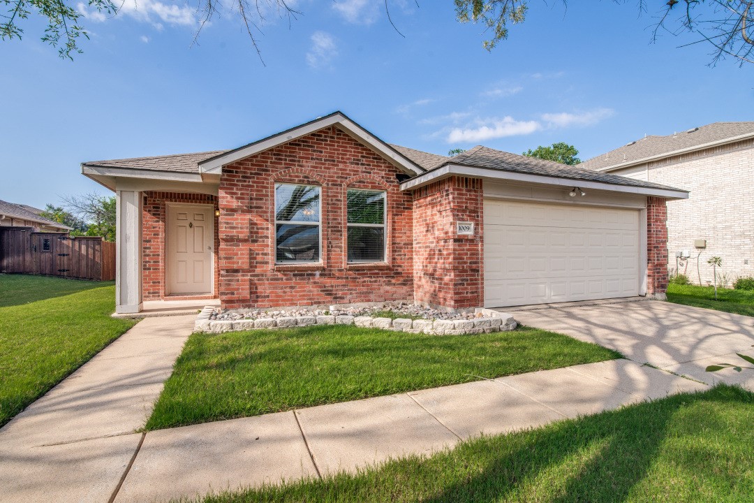 1009 Lowndes Lane Wylie TX 75098