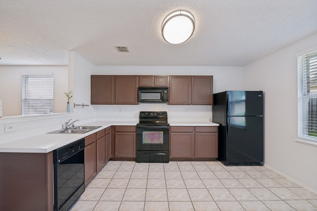 1009 Lowndes Lane Wylie TX 75098