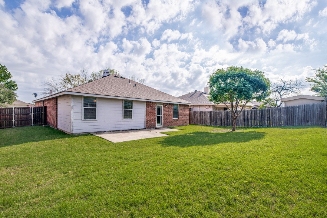 1009 Lowndes Lane Wylie TX 75098
