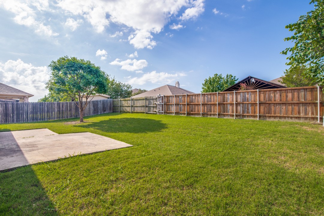 1009 Lowndes Lane Wylie TX 75098