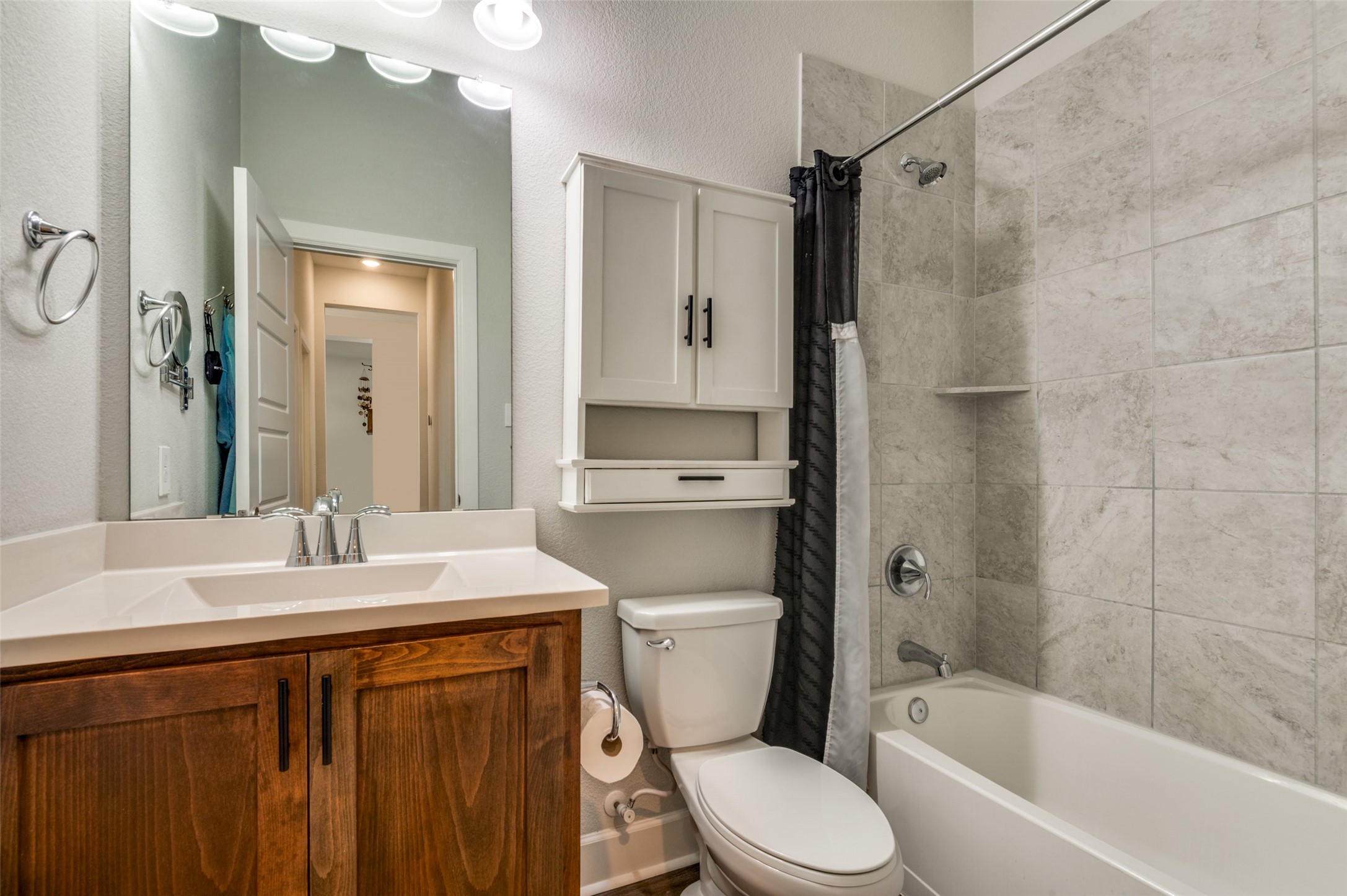 4724 Raspberry Spar Court Arlington TX 76005