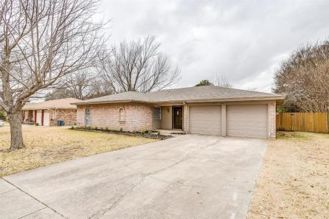 5613 Stone Drive North Richland Hills TX 76180