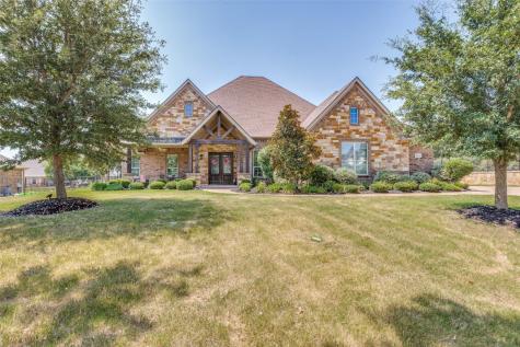 104 Woodview Court Burleson TX 76028
