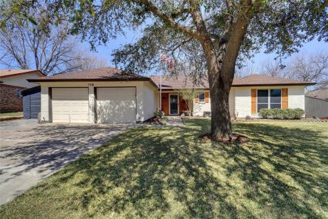 116 Amory Drive Benbrook TX 76126
