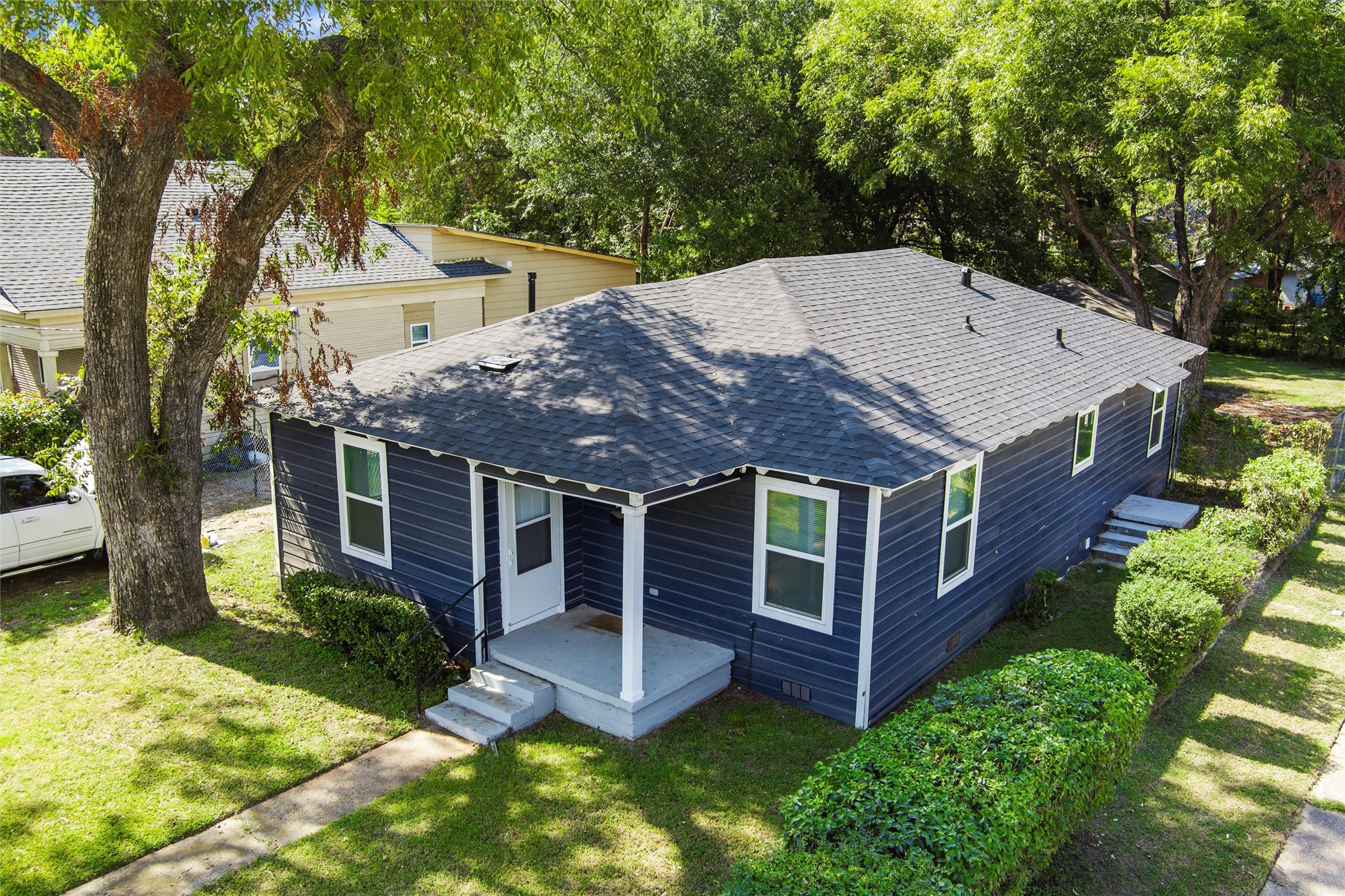 2923 Carpenter Avenue Dallas TX 75215