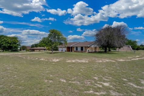2102 Hill Top Circle Weatherford TX 76085