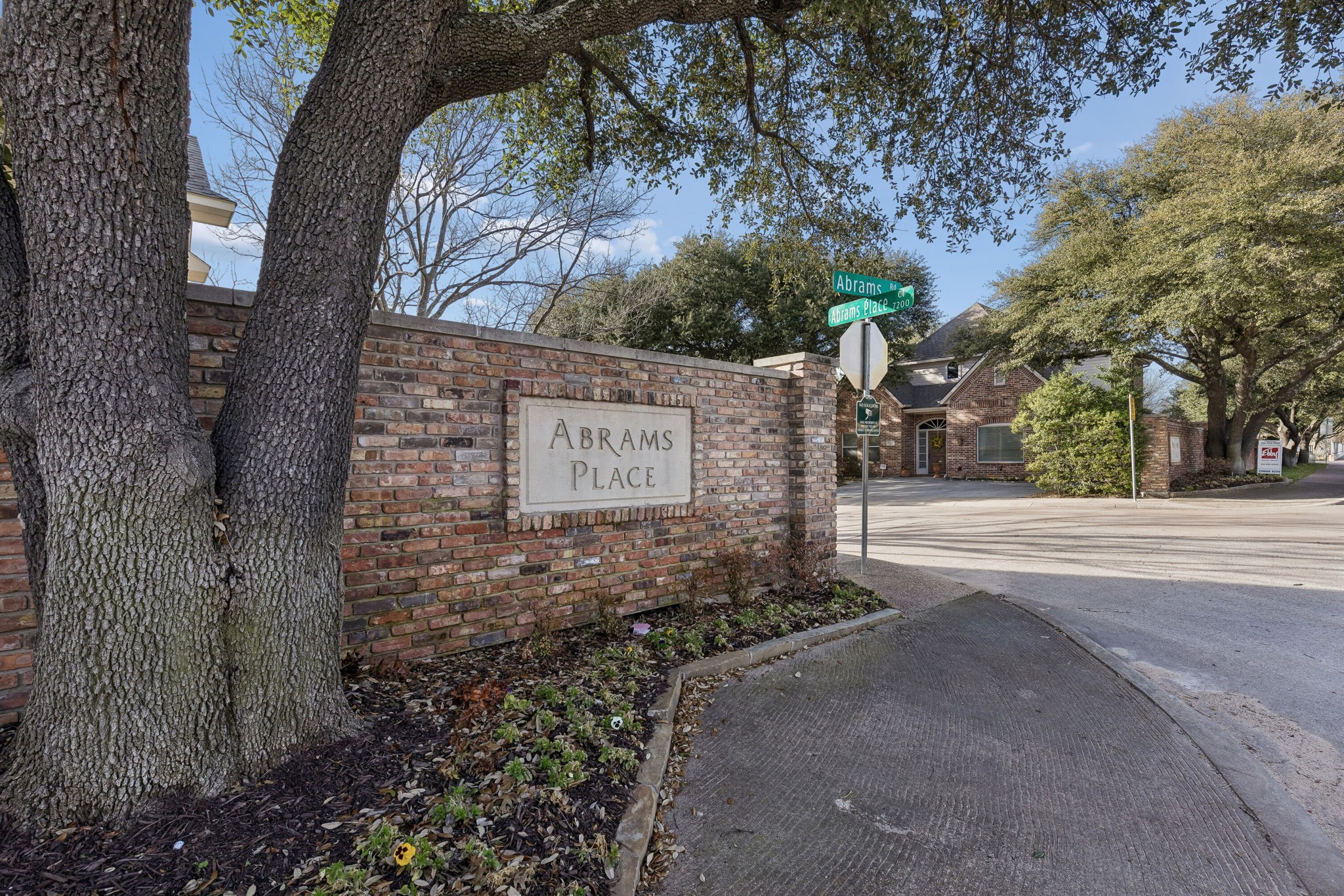 7207 Abrams Place Court Dallas TX 75231