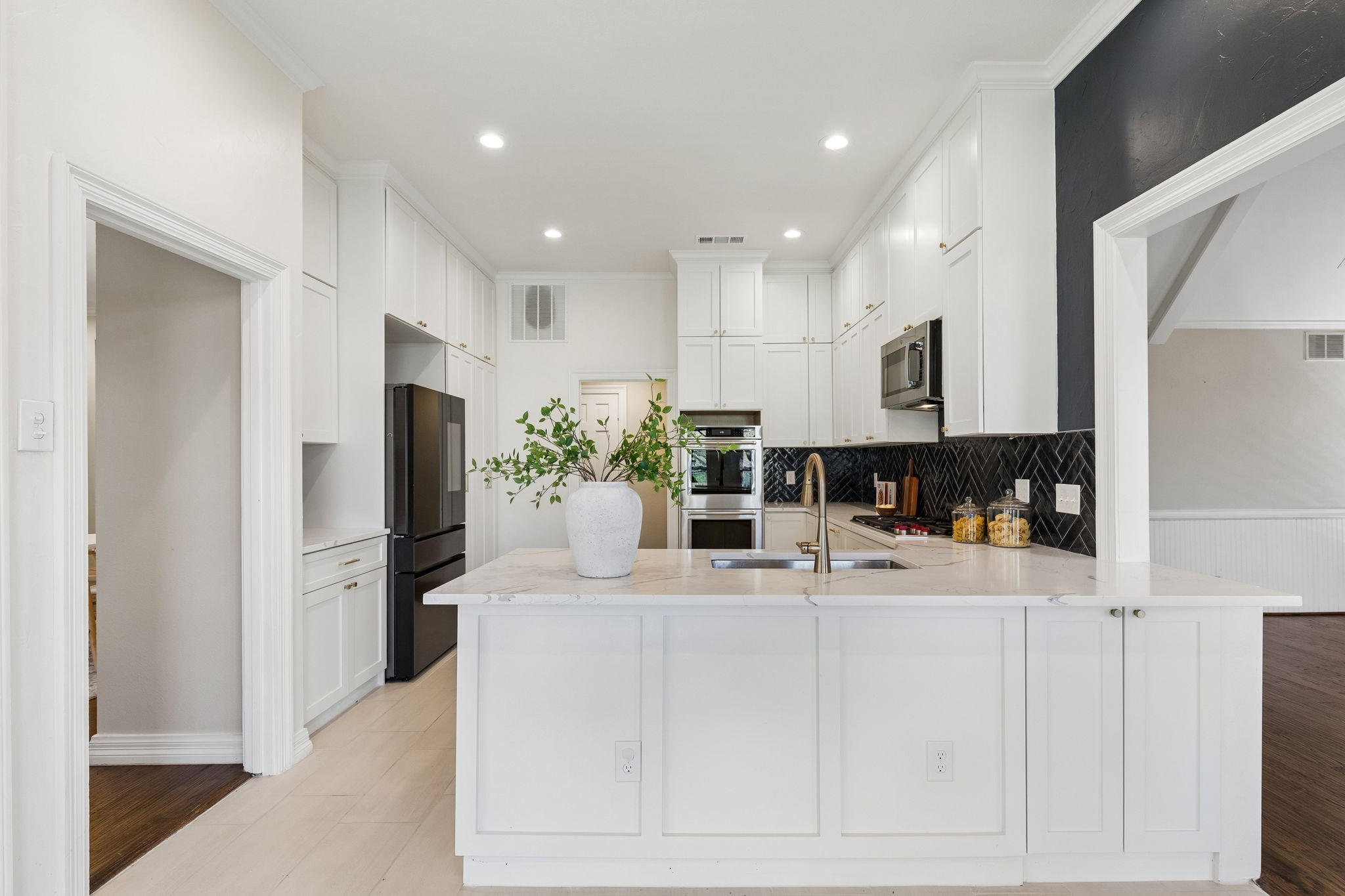 7207 Abrams Place Court Dallas TX 75231