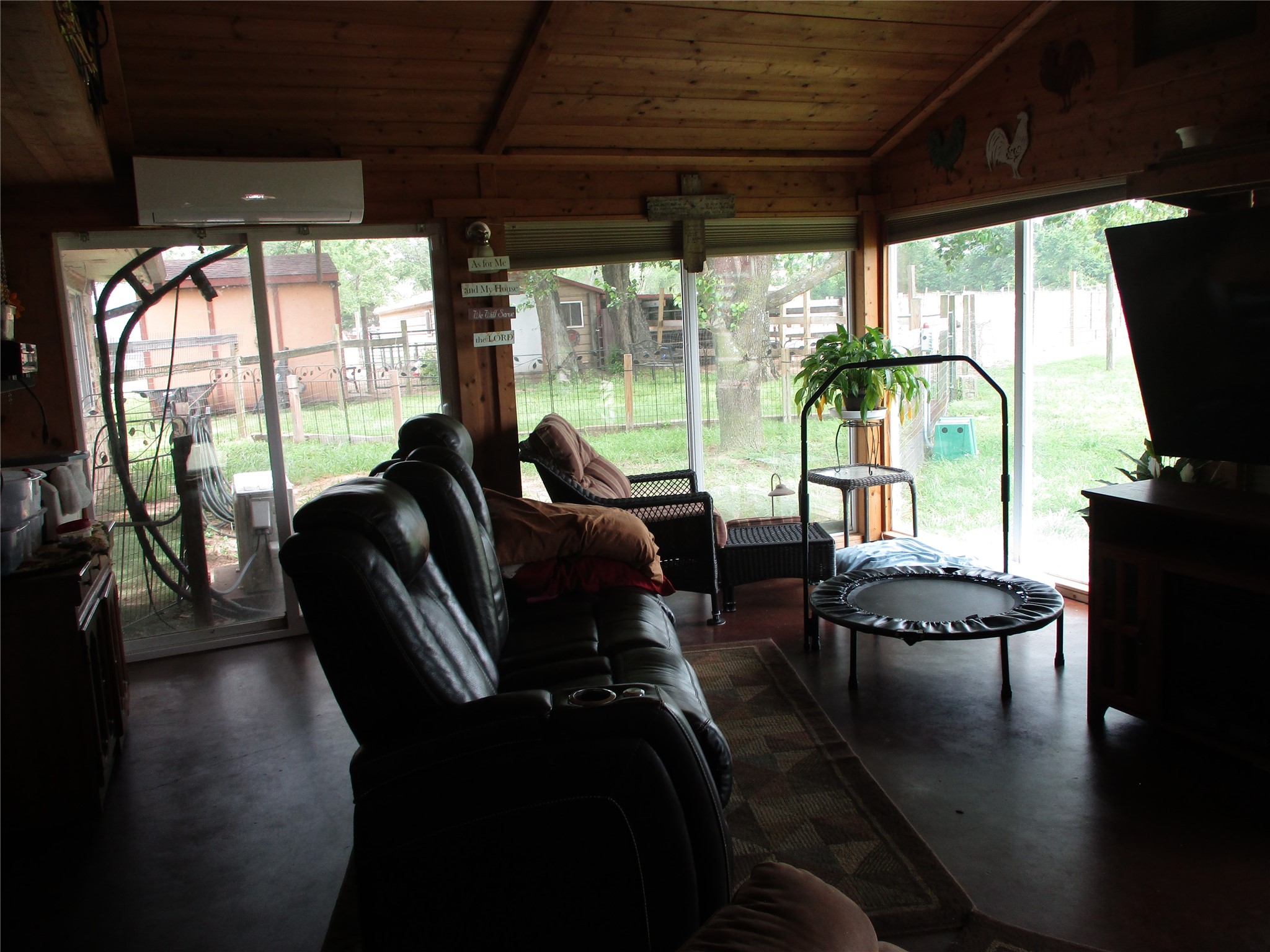 550 Rs County Road 3425 Emory TX 75440