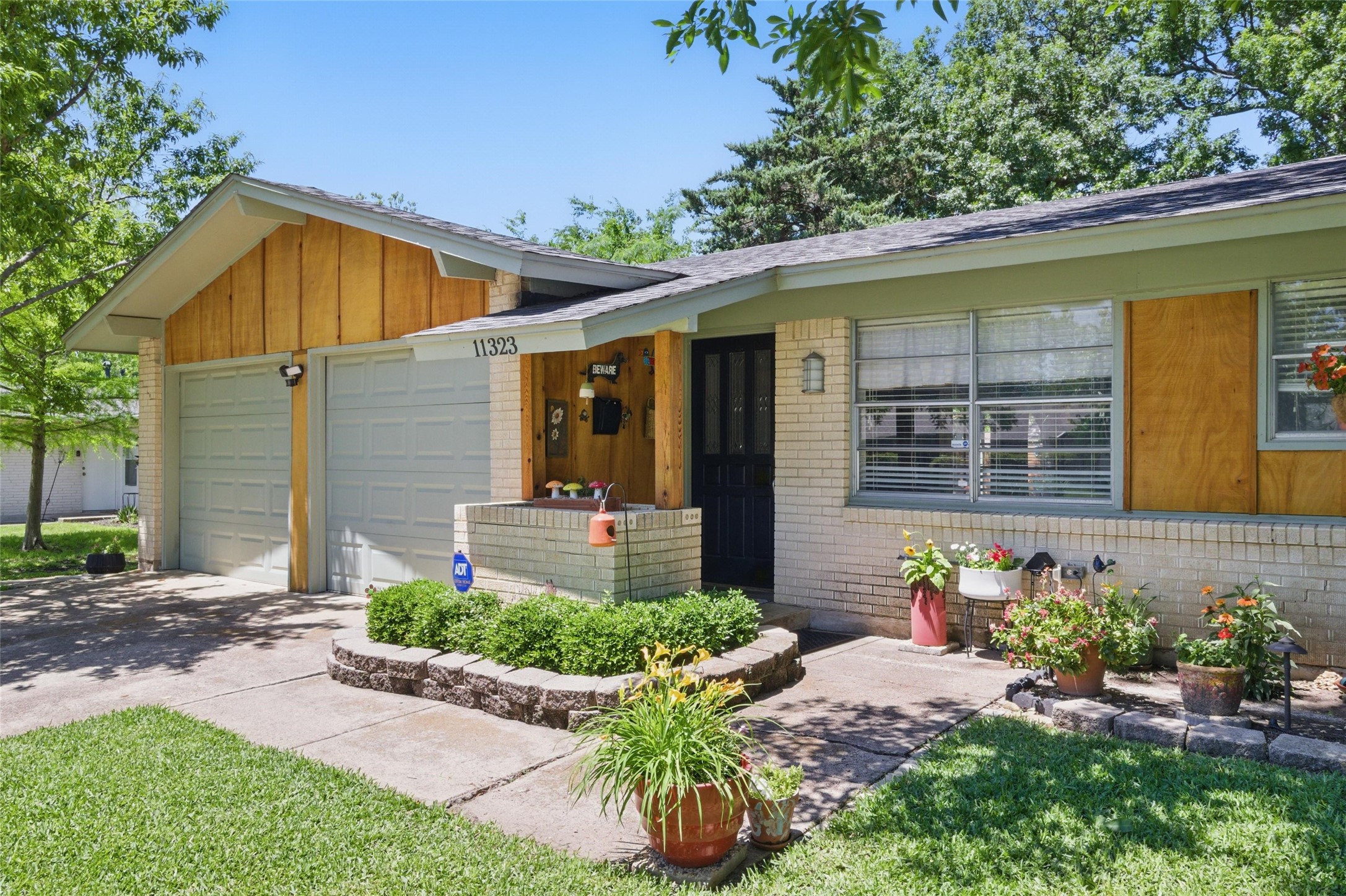 11323 Dalron Drive Dallas TX 75218