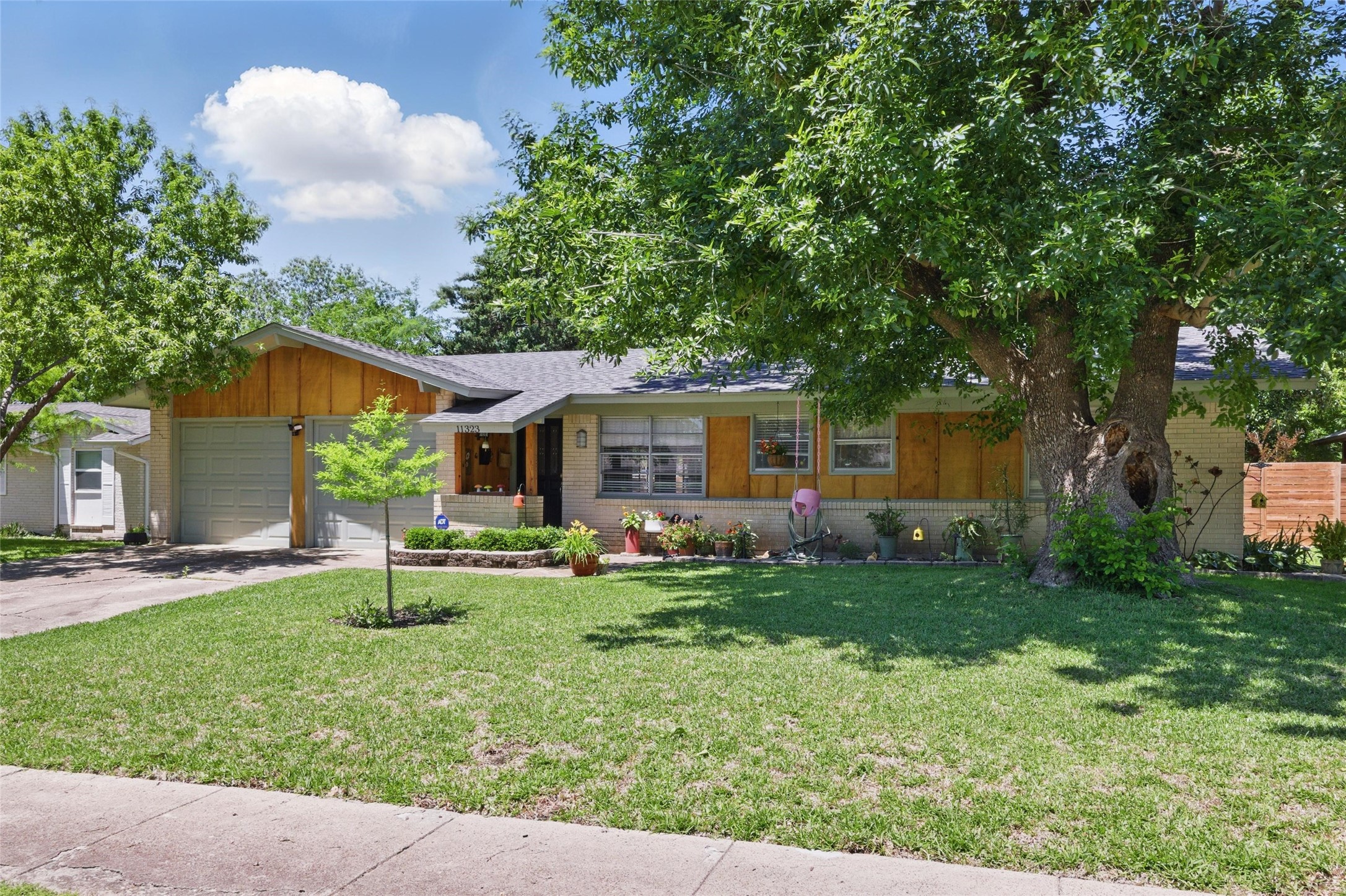 11323 Dalron Drive Dallas TX 75218