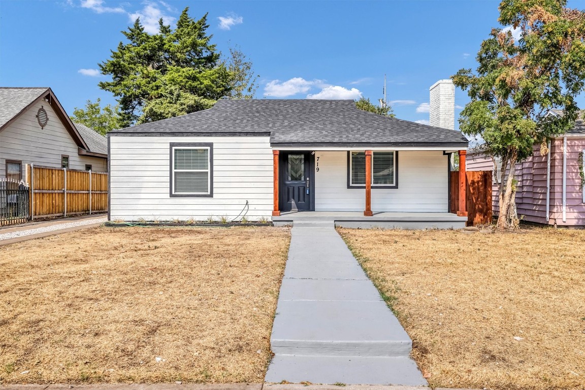 719 N Jester Avenue Dallas TX 75211